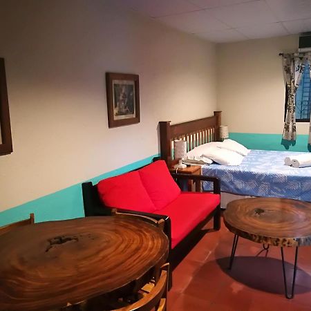 Hostal Harvest House León 外观 照片